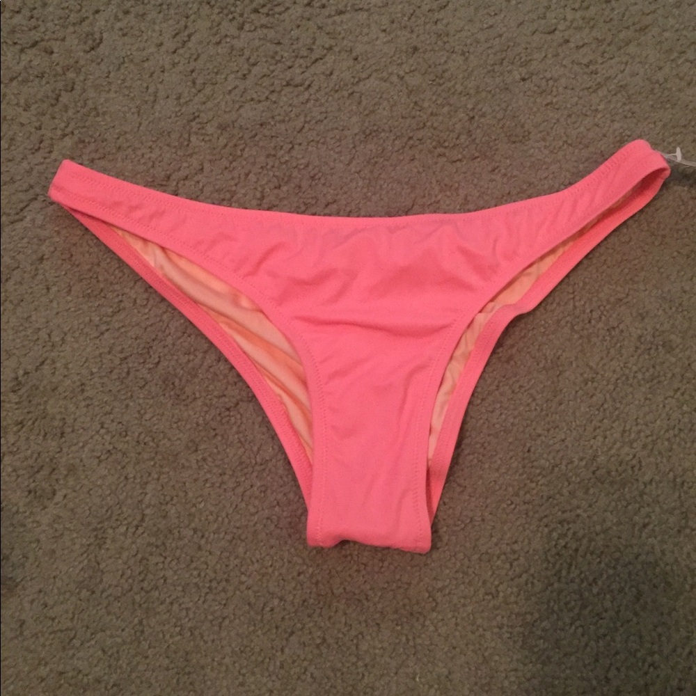VS “Itsy” bikini bottoms